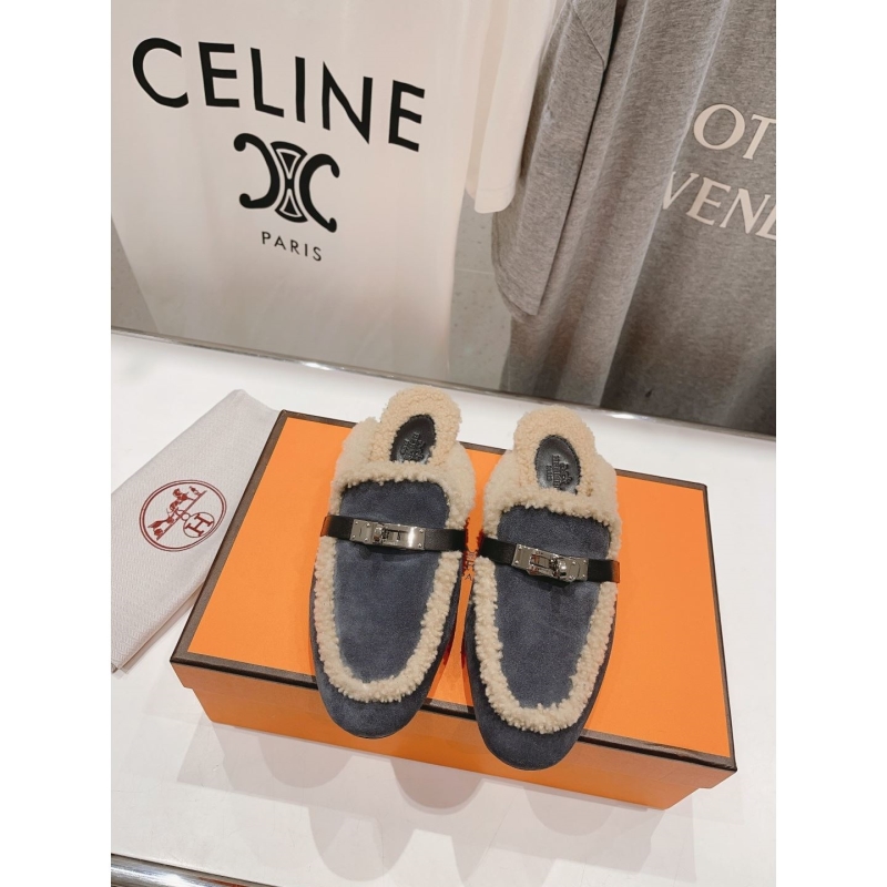 H**mes slippers